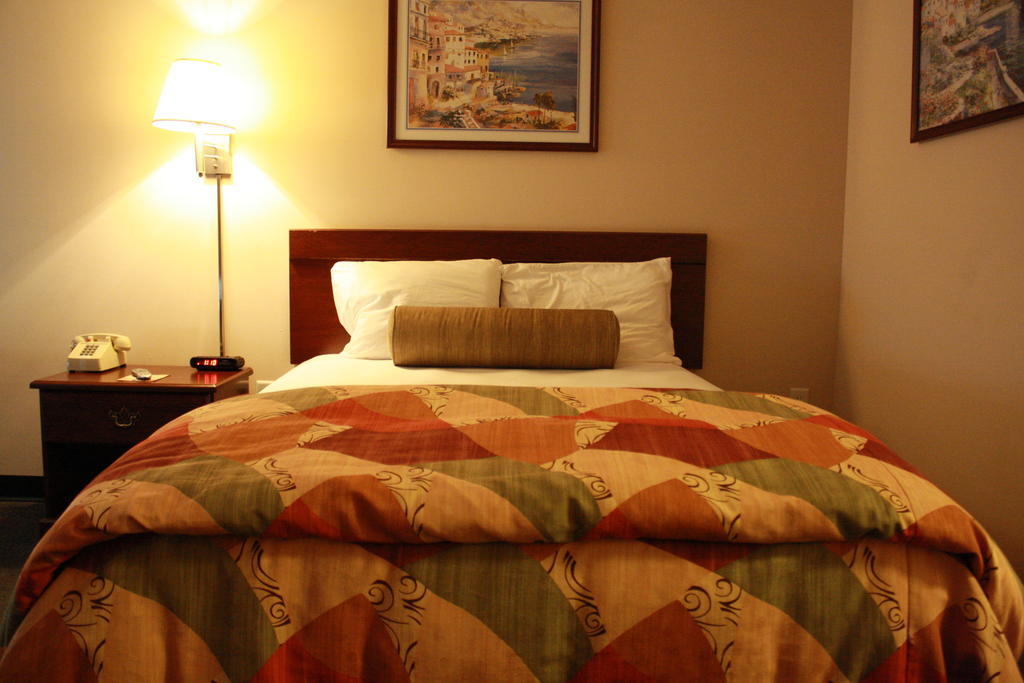 Intown Suites Extended Stay Select Hampton Va Rum bild