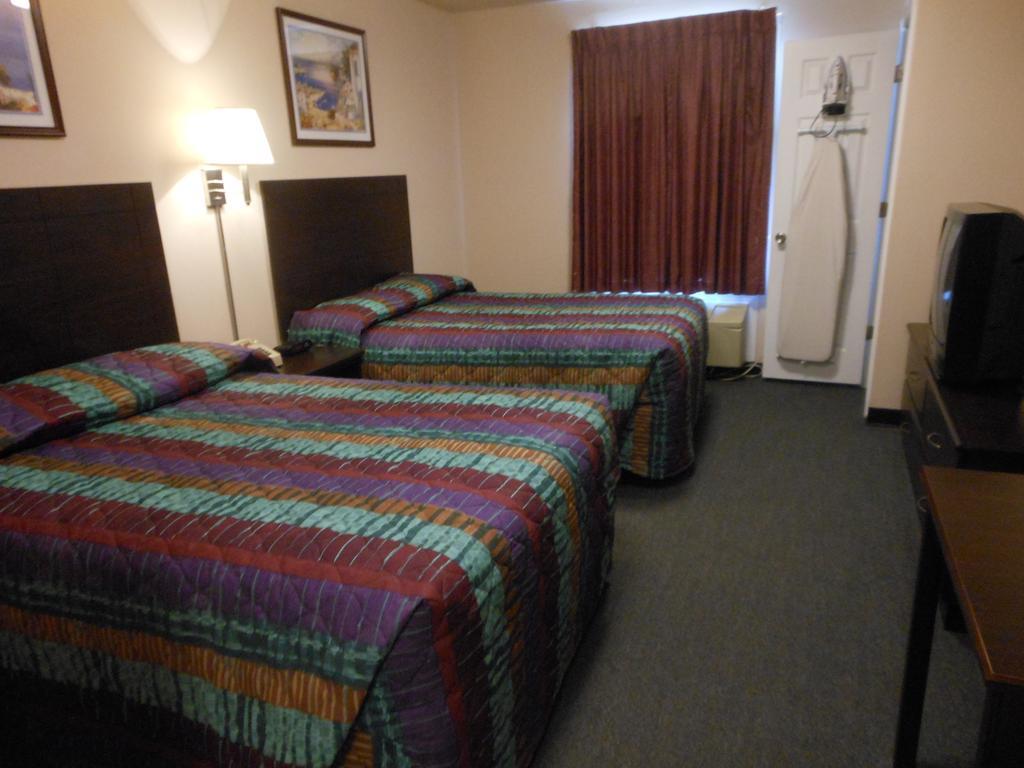 Intown Suites Extended Stay Select Hampton Va Rum bild