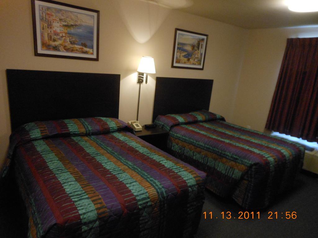 Intown Suites Extended Stay Select Hampton Va Rum bild