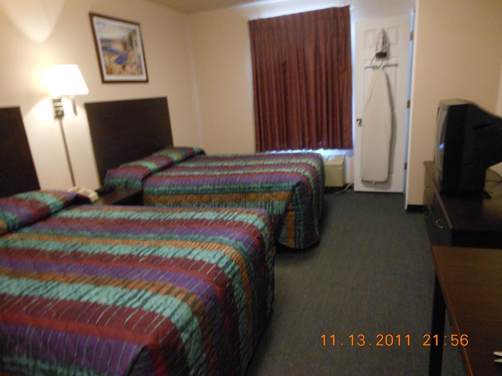 Intown Suites Extended Stay Select Hampton Va Exteriör bild