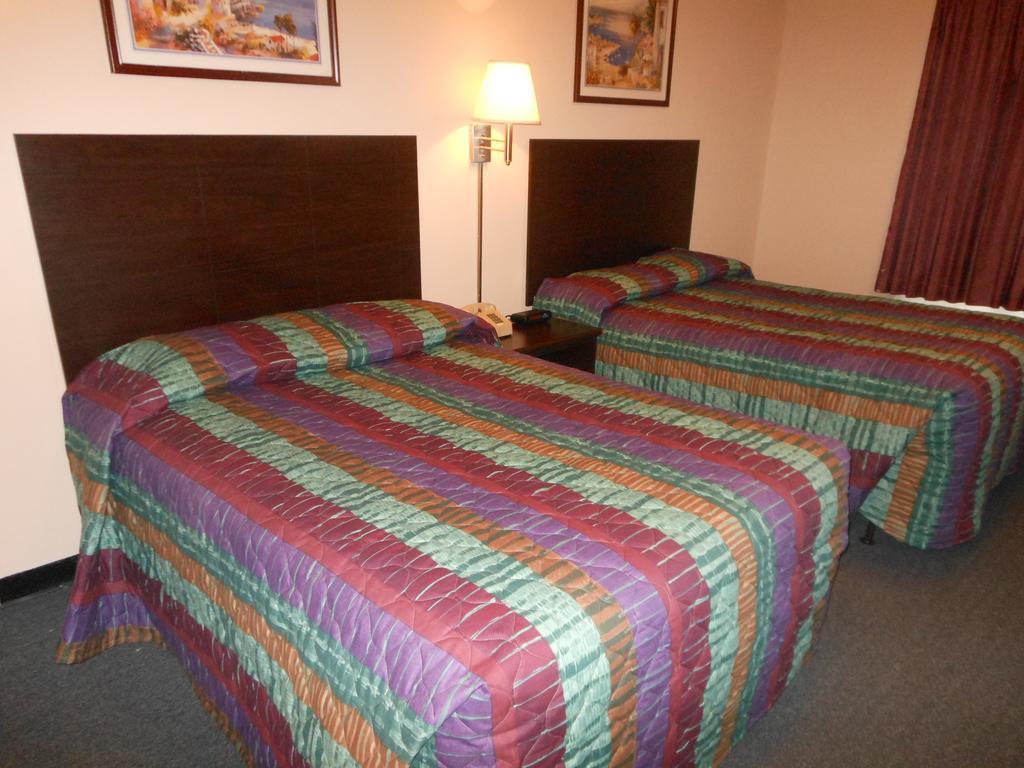 Intown Suites Extended Stay Select Hampton Va Exteriör bild